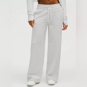 Lululemon Scuba Mid-Rise Wide Leg Pant (Tall)